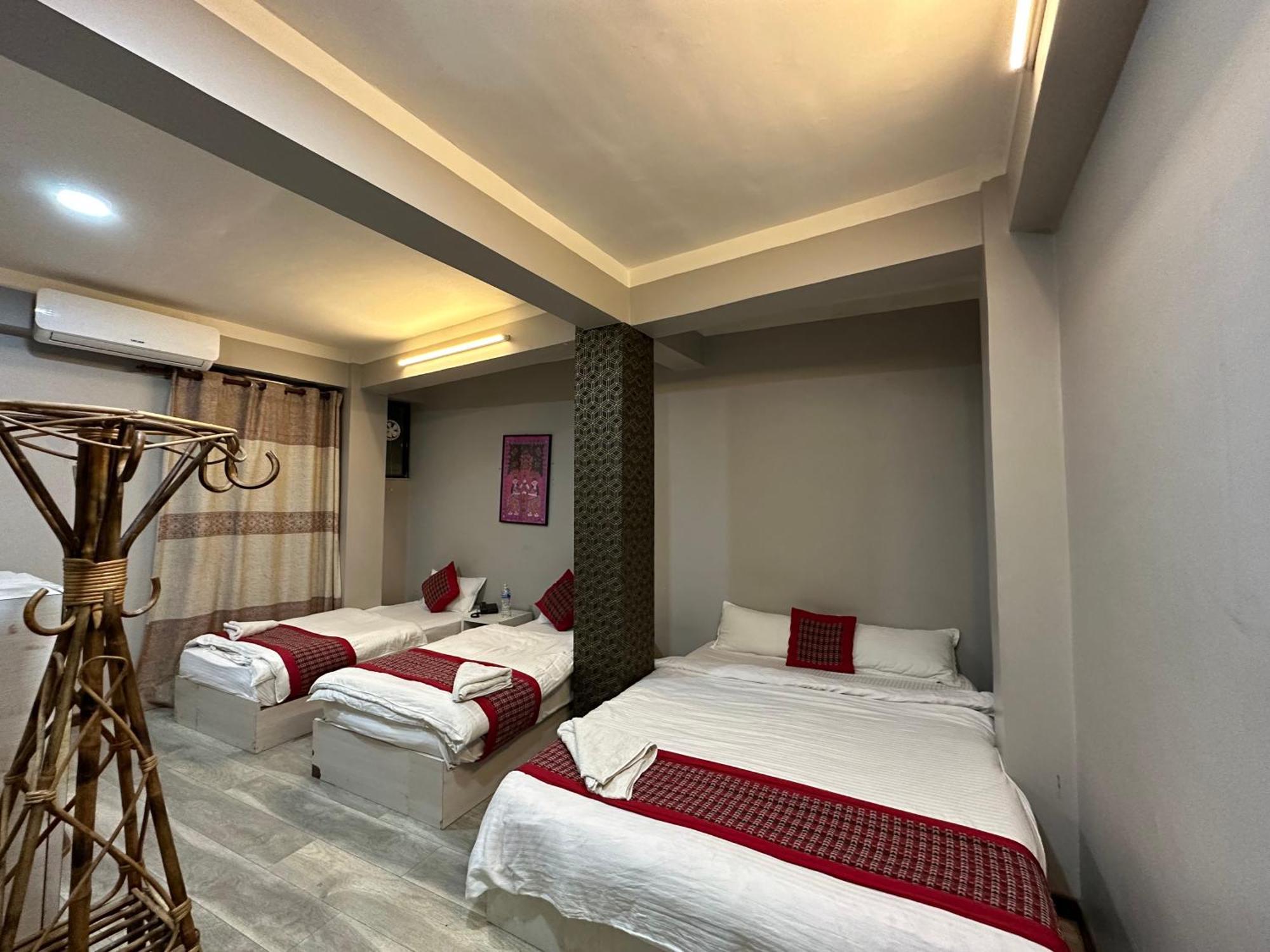 8848 Hostel Kathmandu Esterno foto