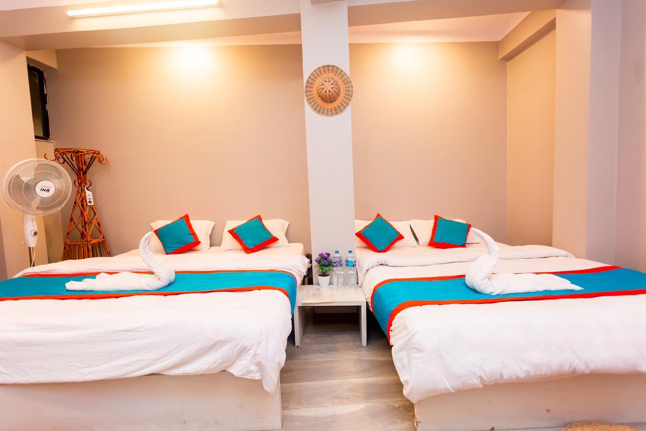 8848 Hostel Kathmandu Esterno foto